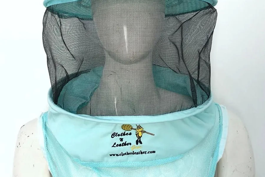 beekeeping hat and veil